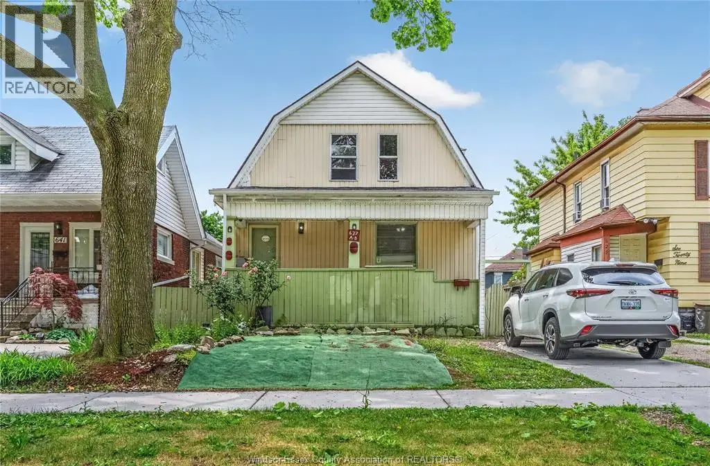 637 Cameron, Windsor